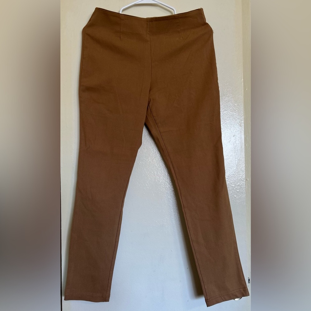 Calvin Klein Novelty Flat Front Mid Rise Straight Leg Pants